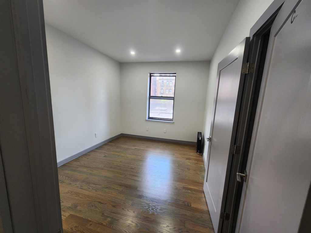 601 West 176th Street - Photo 4