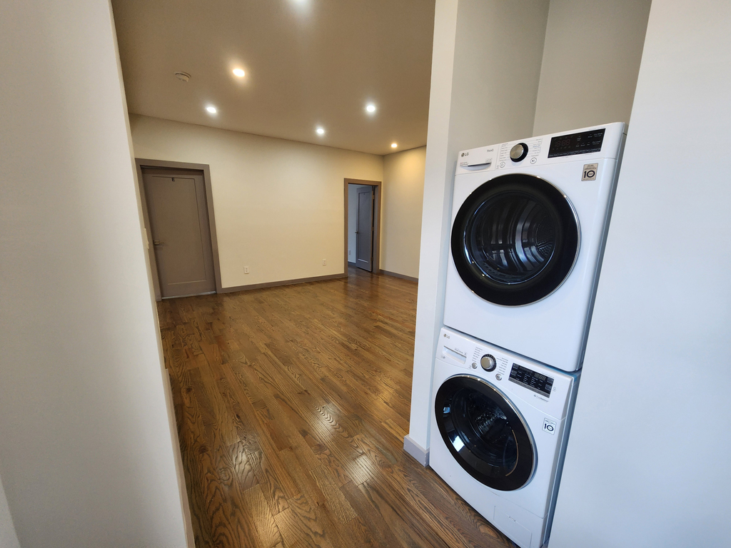 601 West 176th Street - Photo 6
