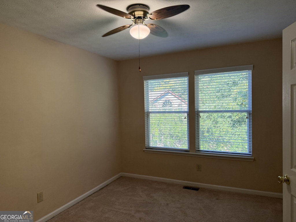 4654 Hampton Ne - Photo 22