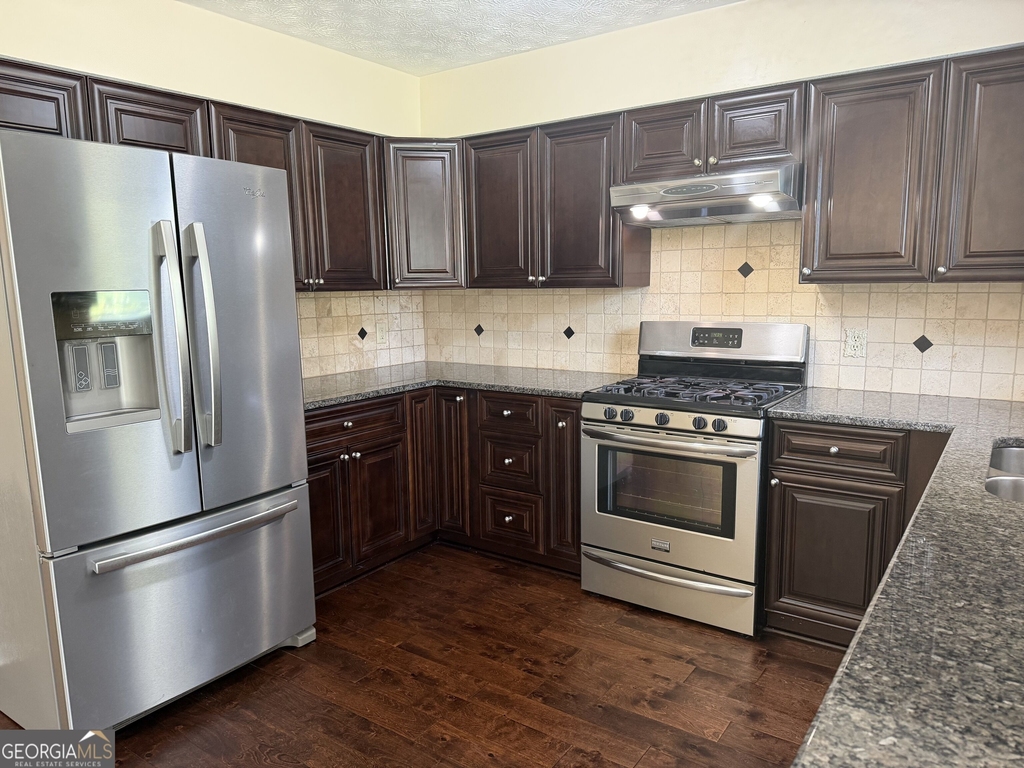 4654 Hampton Ne - Photo 5