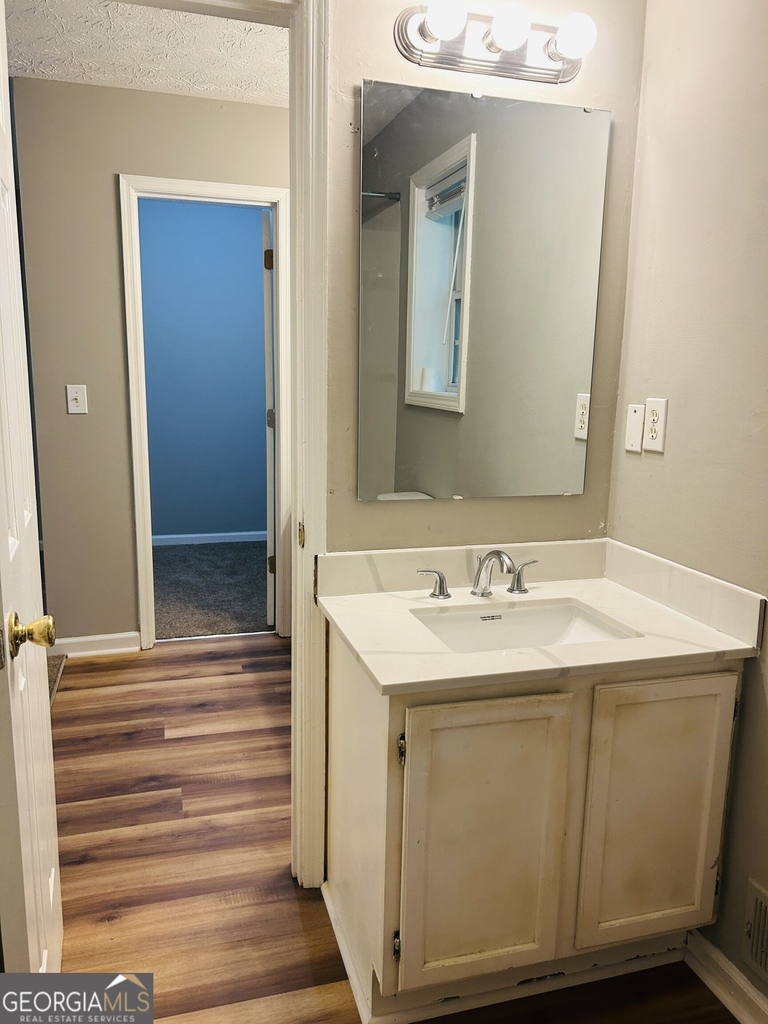 207 Hillcrest Drive - Photo 13