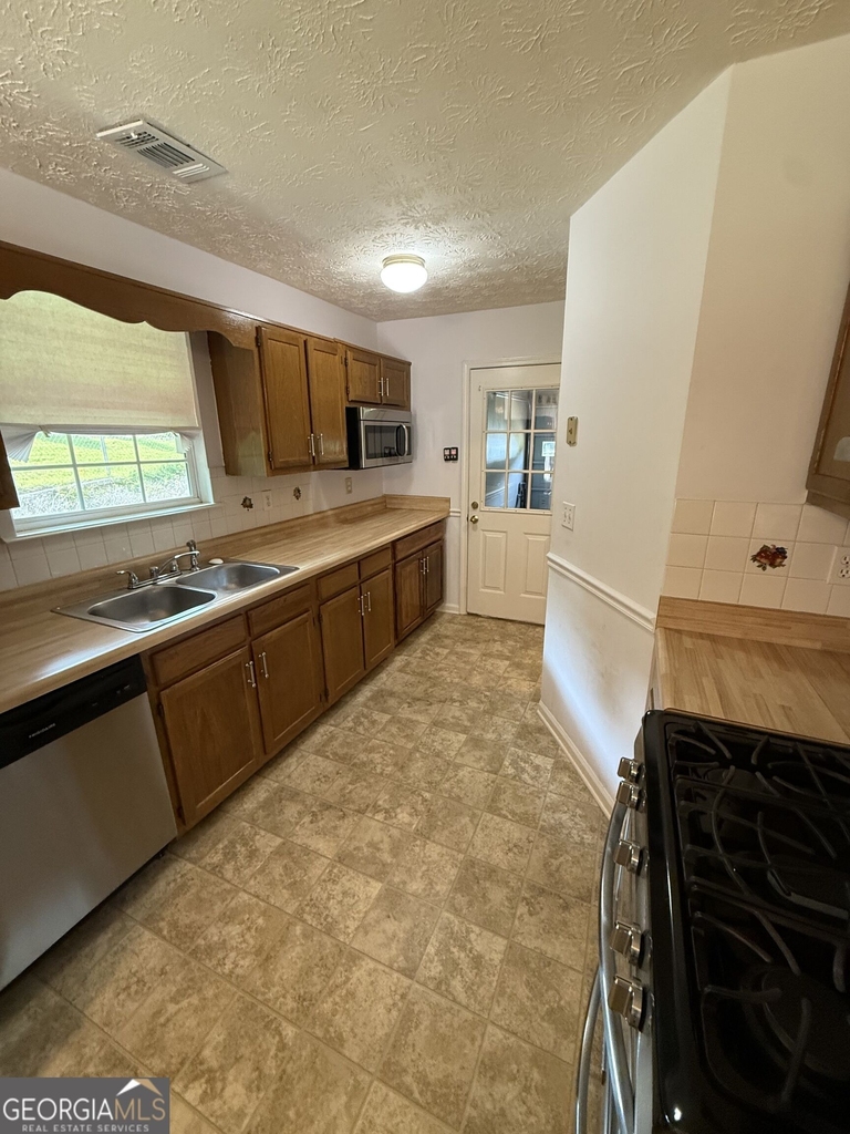 3897 Saddlecreek Drive - Photo 23