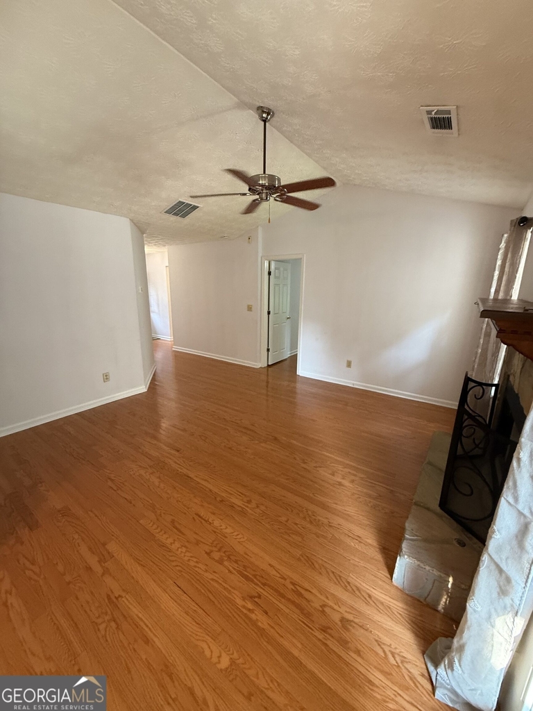 3897 Saddlecreek Drive - Photo 17