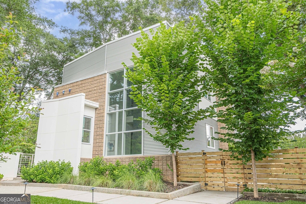2269 Briarwood Hills Drive Ne - Photo 4