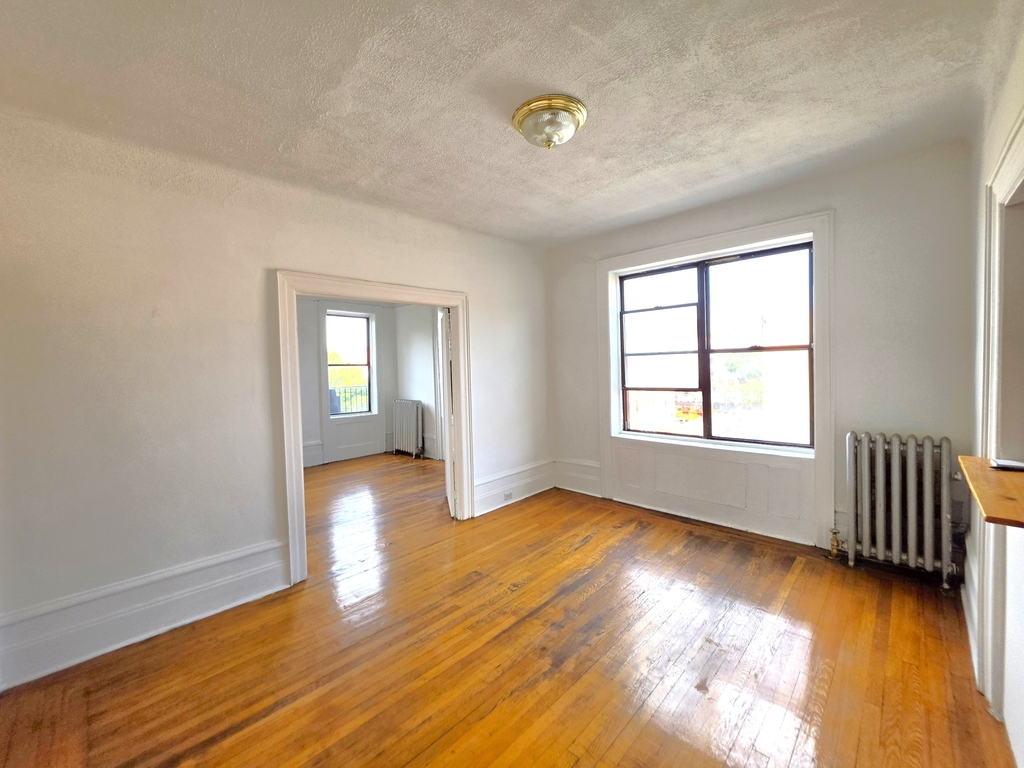 31-4 32nd Street - Photo 3
