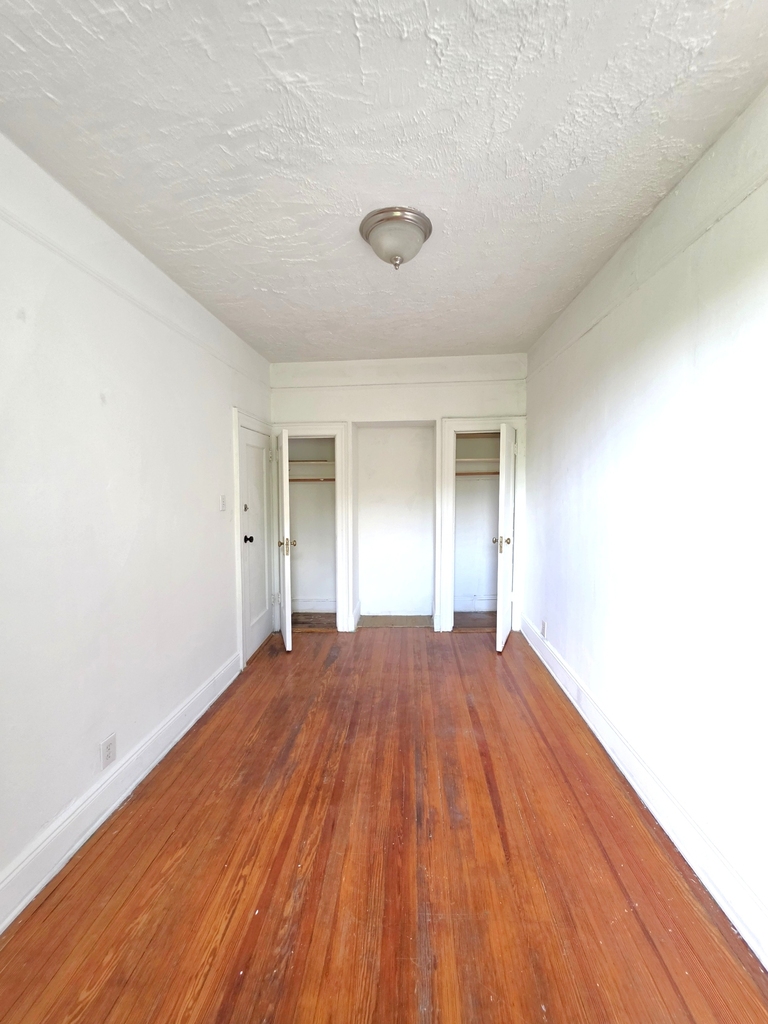 31-4 32nd Street - Photo 10