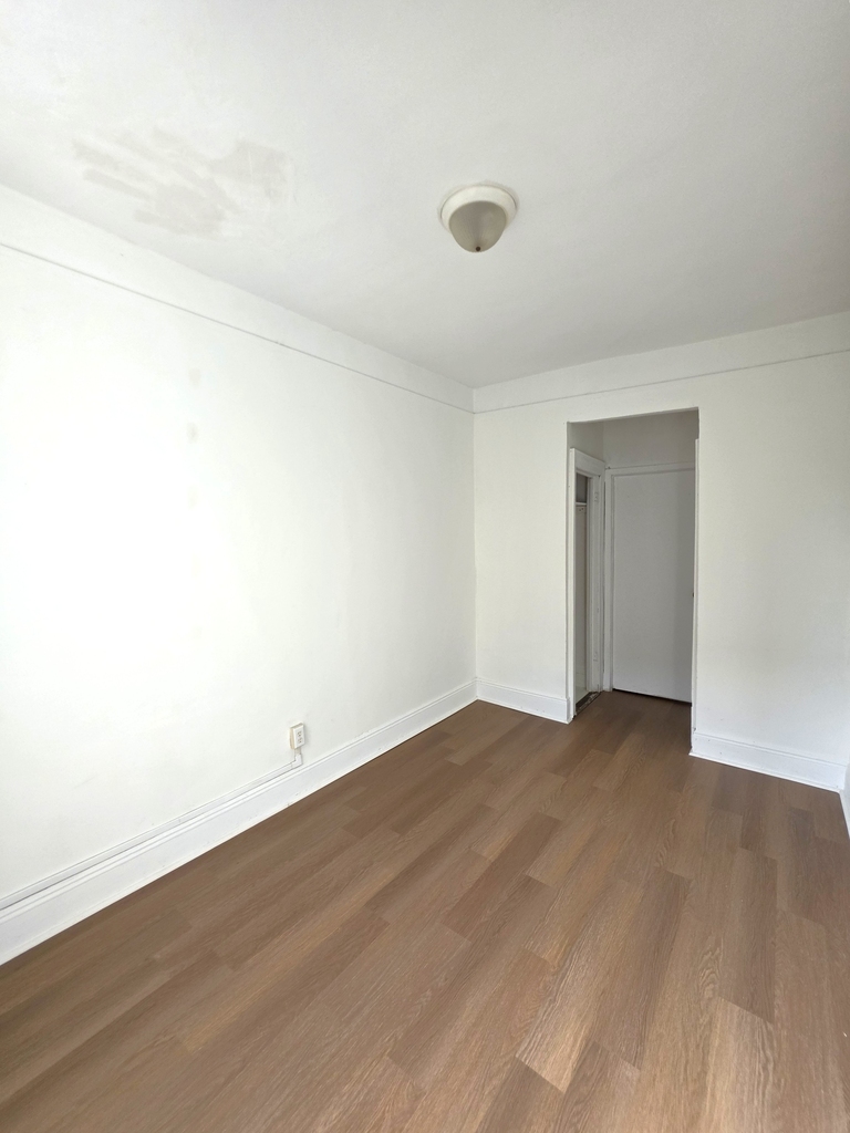 31-4 32nd Street - Photo 11