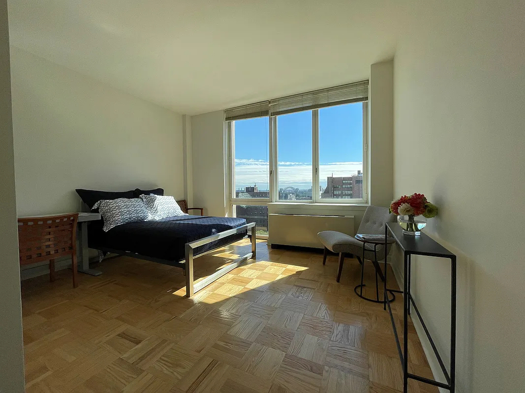 Lexington Avenue / 97th Street - Photo 8