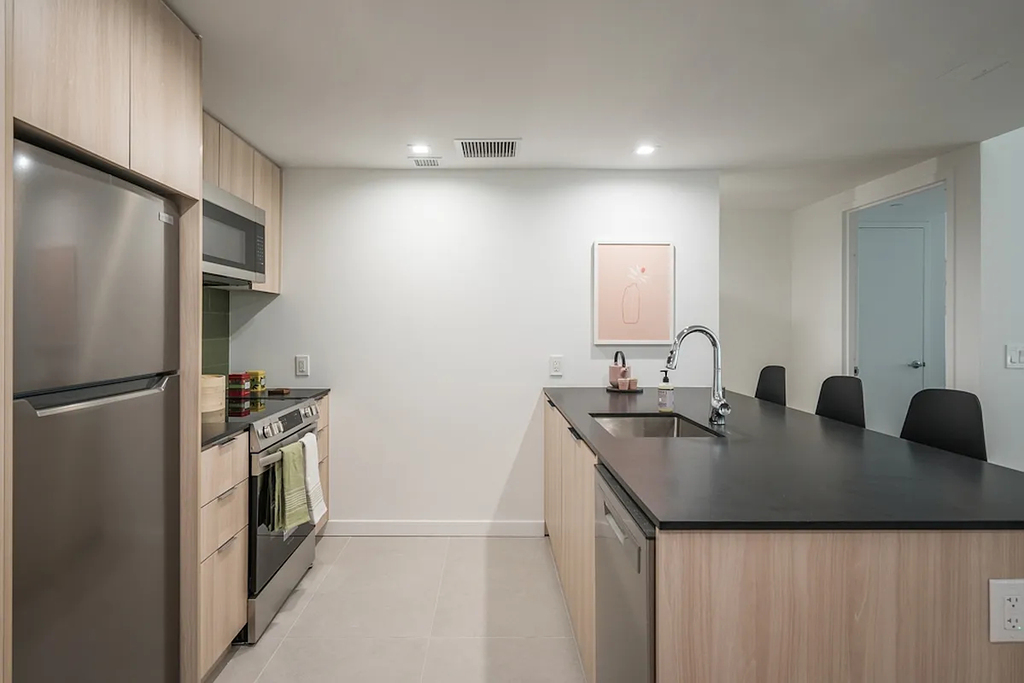 975 Arcadian - Photo 1