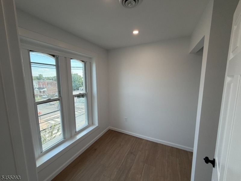 56 W Somerset - Photo 6