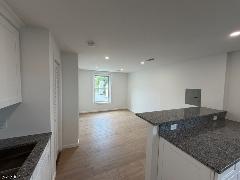 56 W Somerset - Photo 3