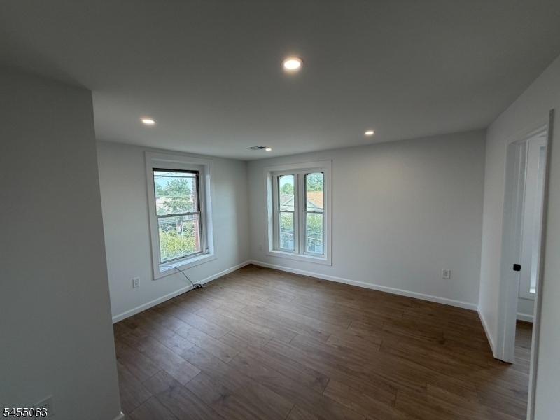 56 W Somerset - Photo 5