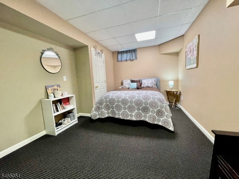 2 Hawthorne Pl - Photo 13