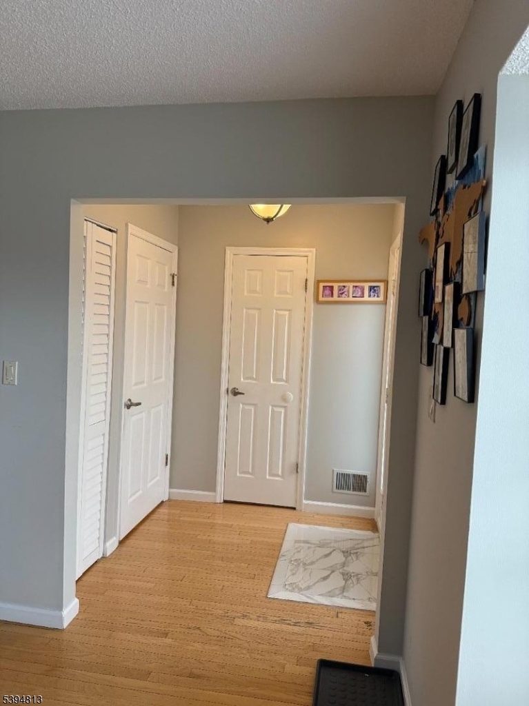 1902 Bayley Ct - Photo 3