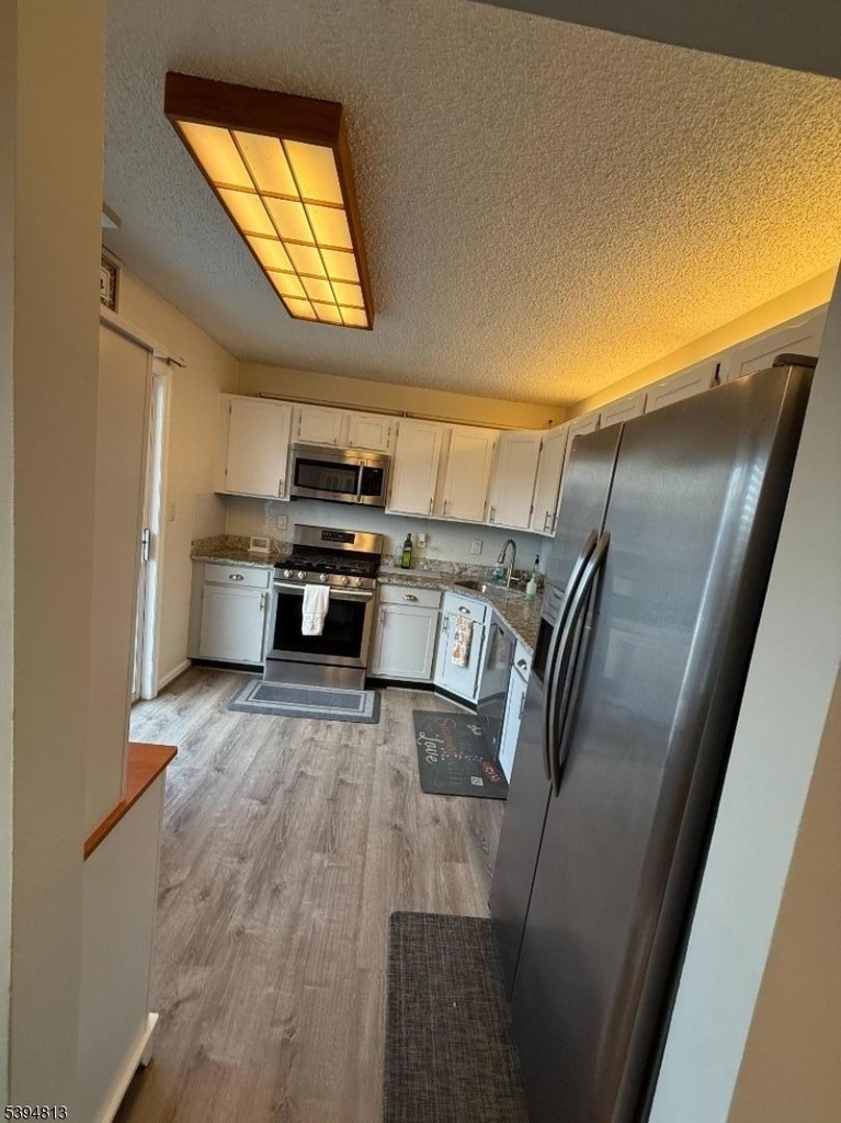 1902 Bayley Ct - Photo 12