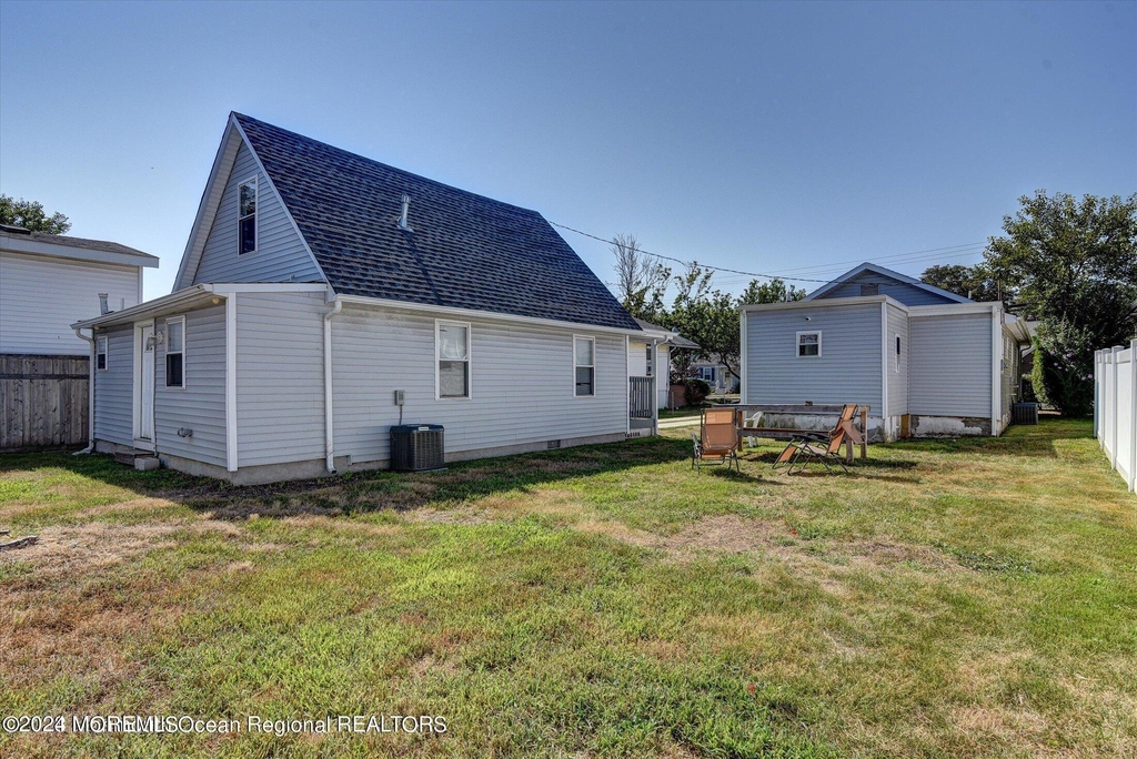 408 16th Avenue - Photo 9