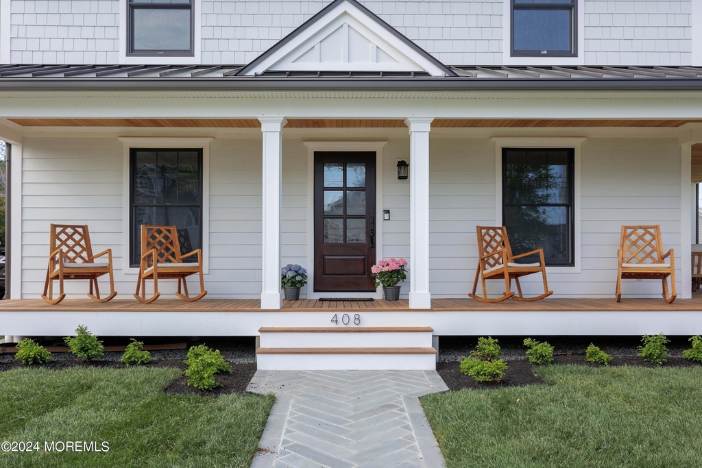 408 Central Avenue - Photo 3