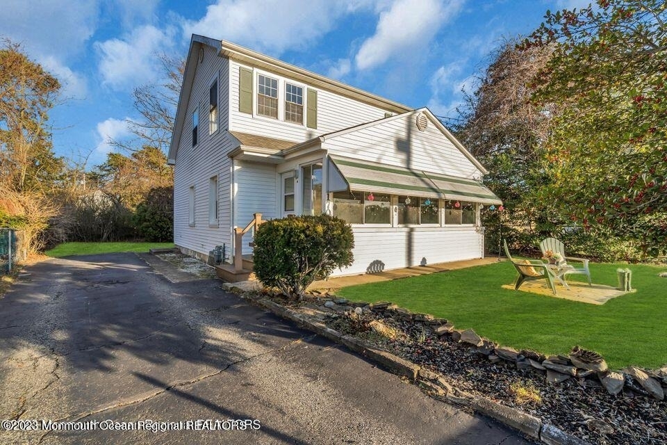 1708 Lake Drive - Photo 4