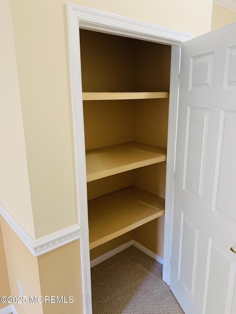566 St Andrews Place - Photo 17