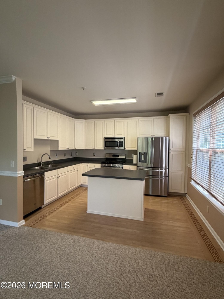 566 St Andrews Place - Photo 7