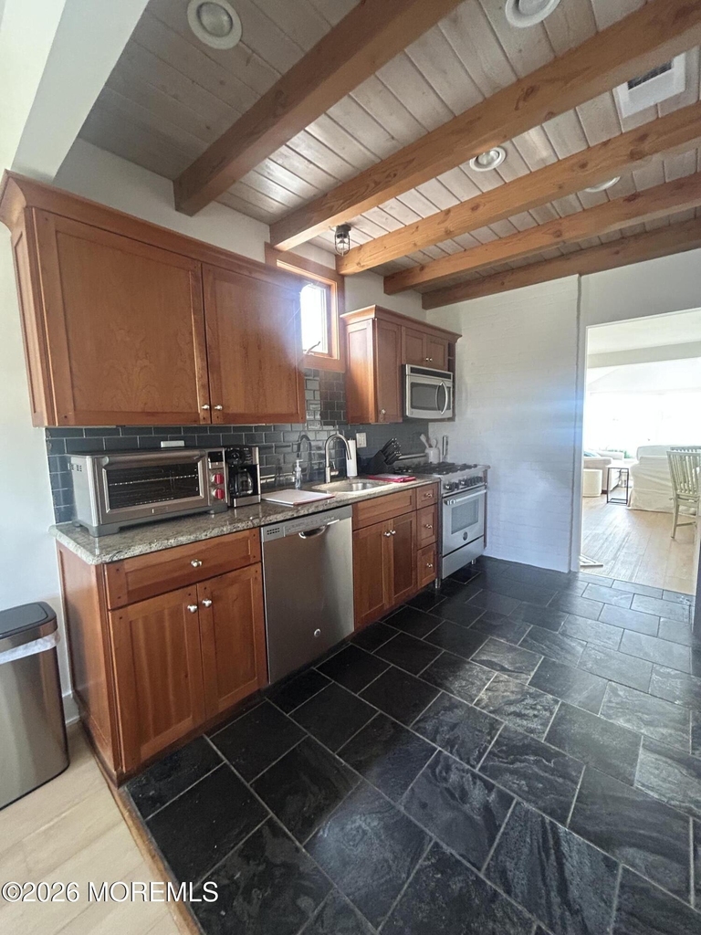 674 Ocean Avenue - Photo 2