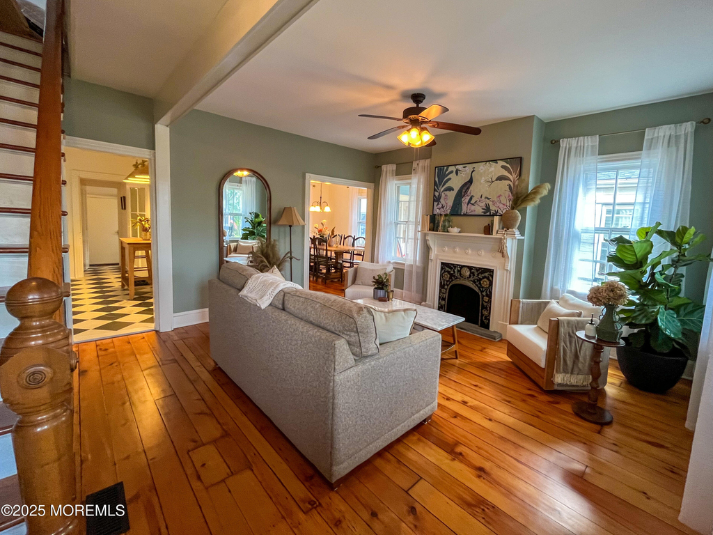 118 Broadway - Photo 0
