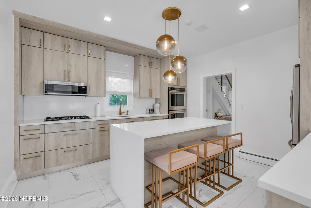 268 Roosevelt Avenue - Photo 5
