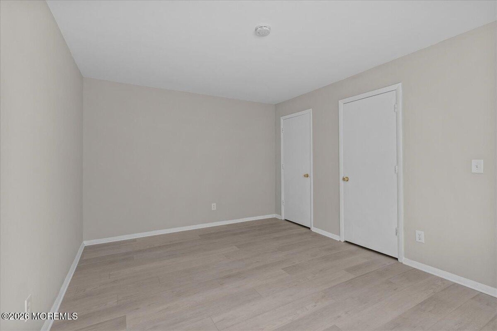 601 Mistletoe Avenue - Photo 11