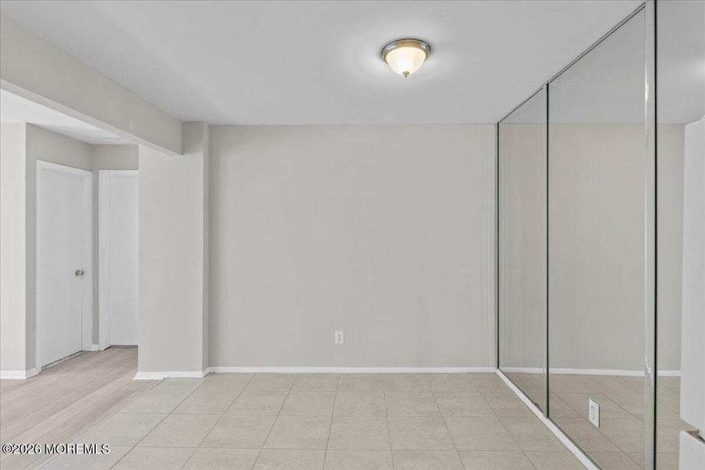 601 Mistletoe Avenue - Photo 10
