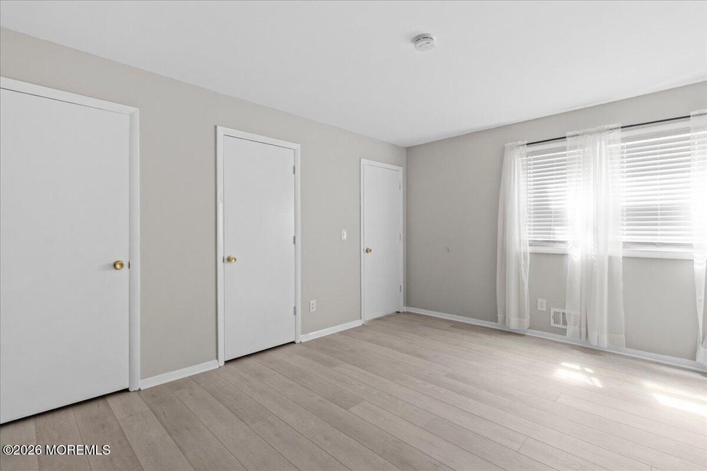 601 Mistletoe Avenue - Photo 12