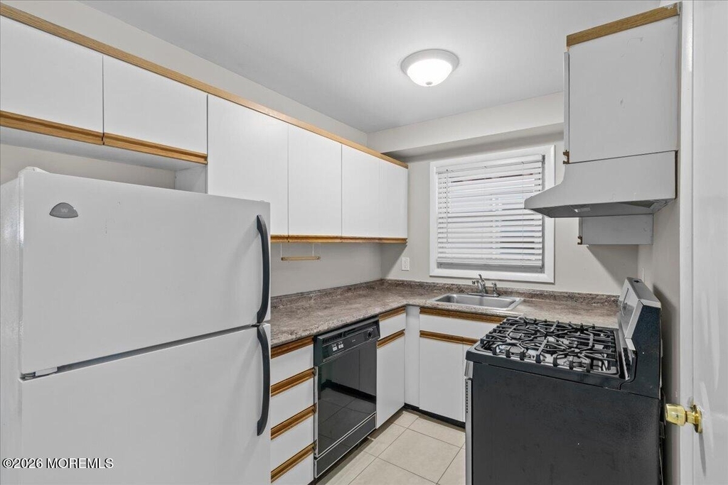 601 Mistletoe Avenue - Photo 8