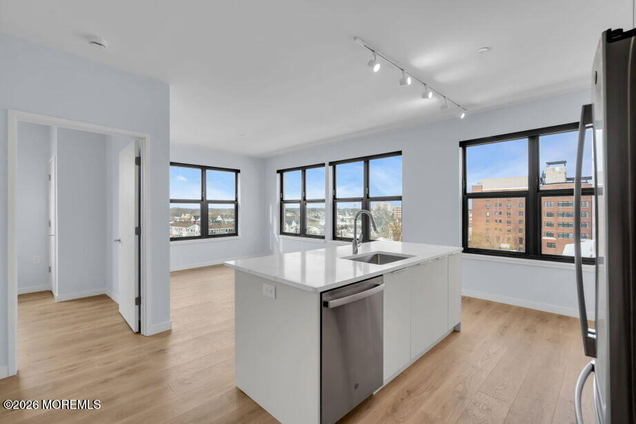 1150 Kingsley Street - Photo 5