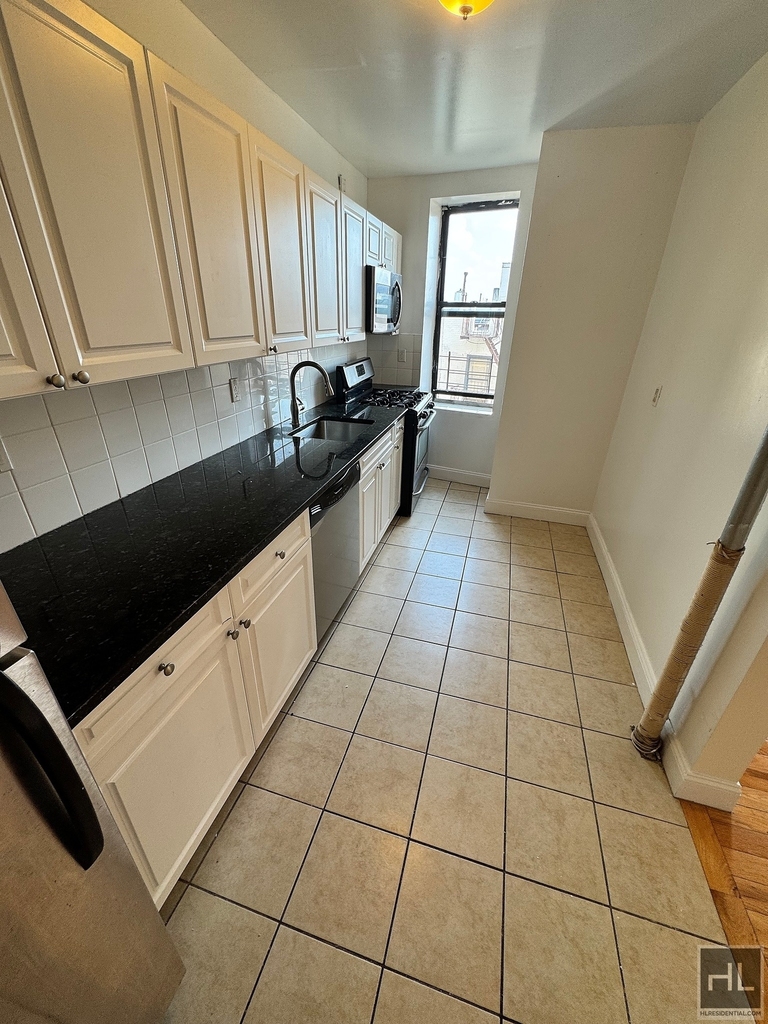 Magaw Place - Photo 1