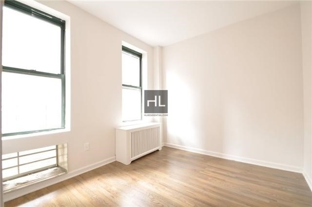 East 70th Street - Photo 2
