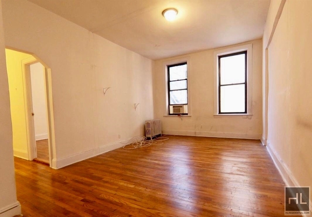 3 Avenue - Photo 1