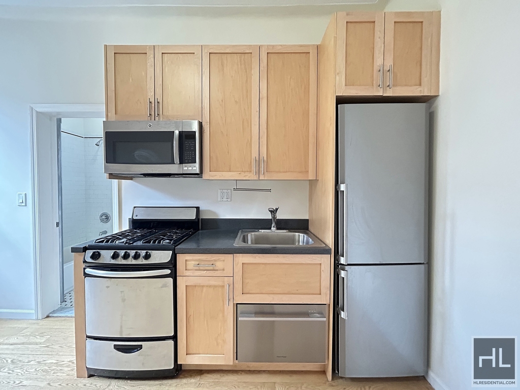 West 72 Street - Photo 2