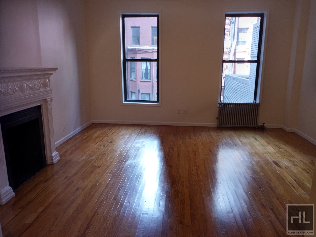 West 55 Street - Photo 3