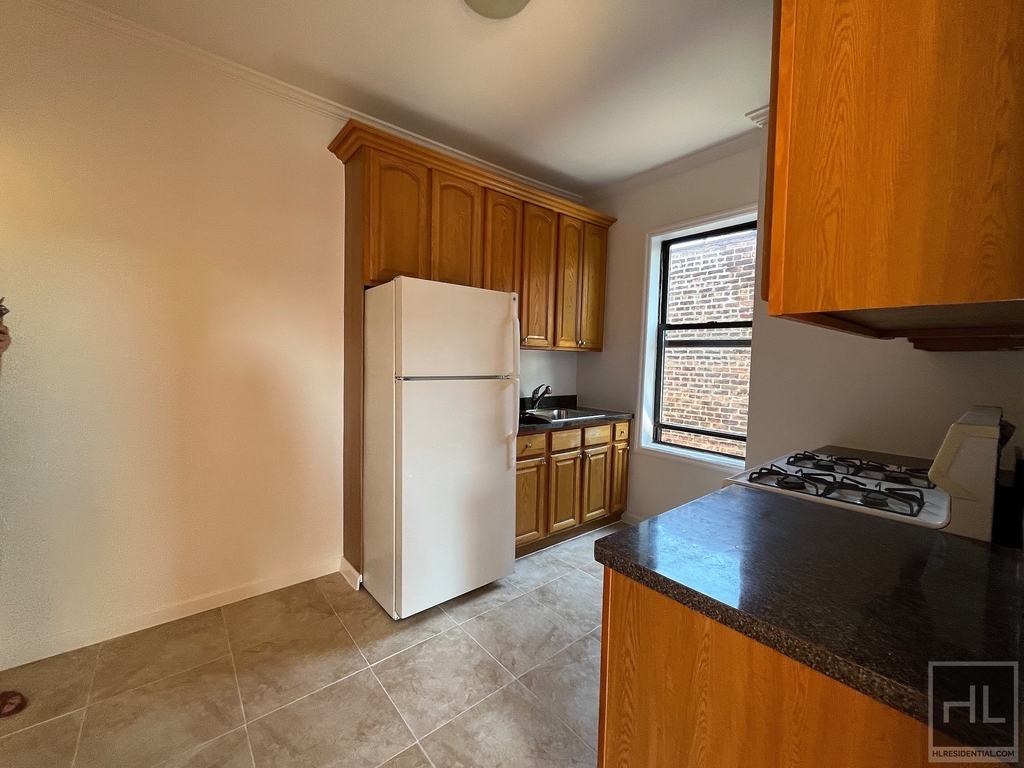 West 204 Street - Photo 0