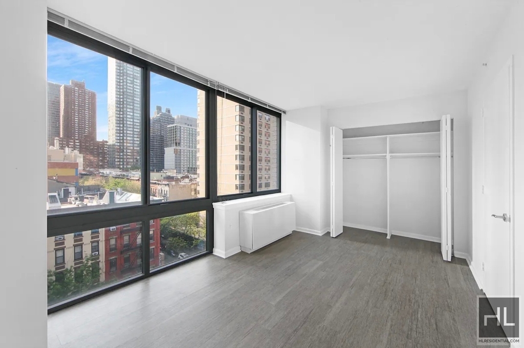 East 92nd Street - Photo 3