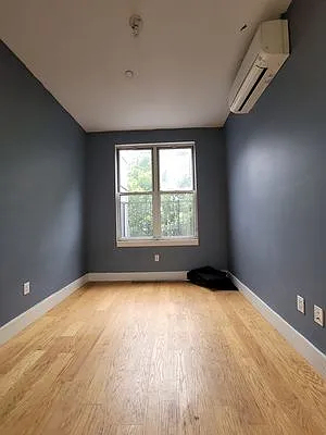 824 St Johns Place - Photo 5