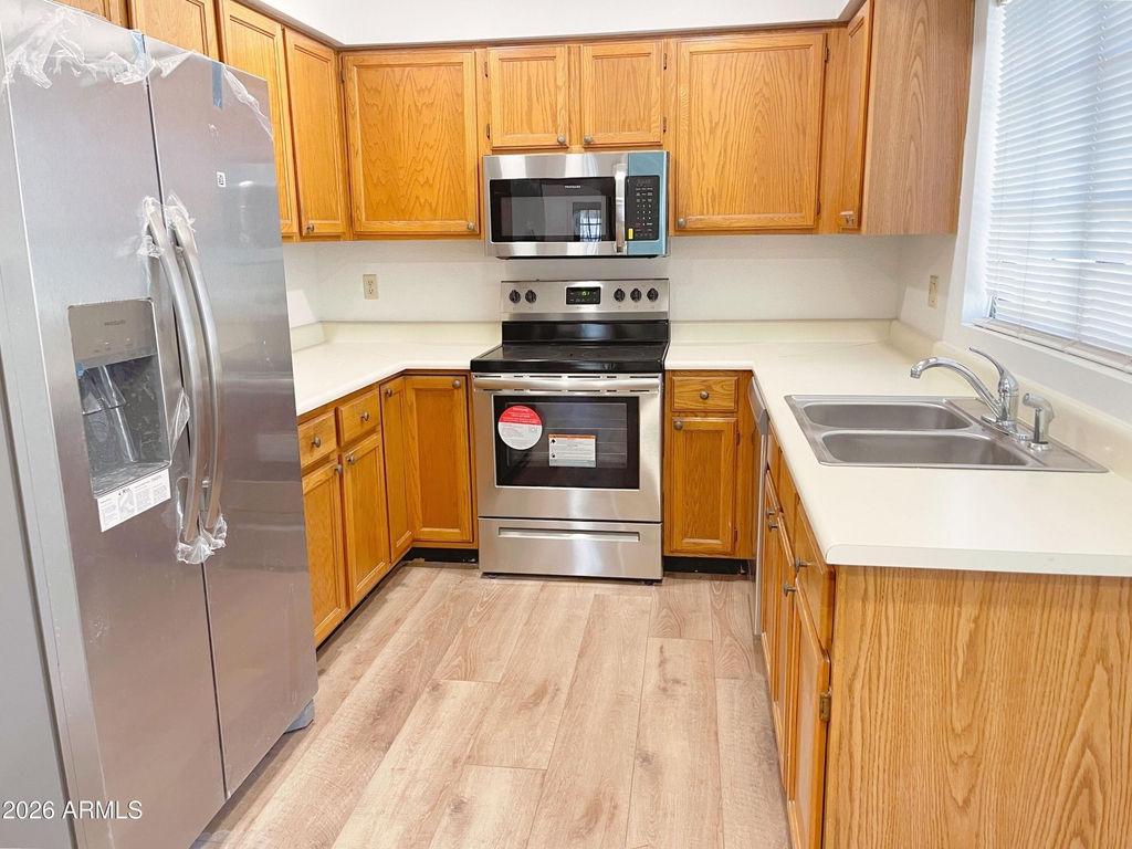 6816 E Kings Avenue - Photo 2