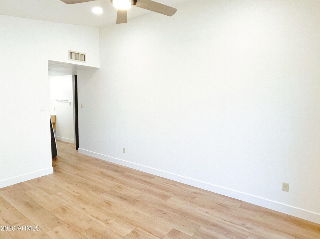 6816 E Kings Avenue - Photo 9