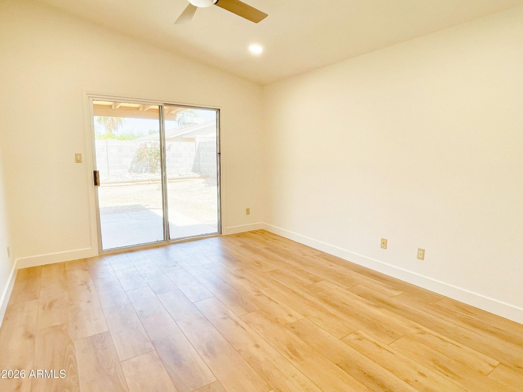 6816 E Kings Avenue - Photo 8