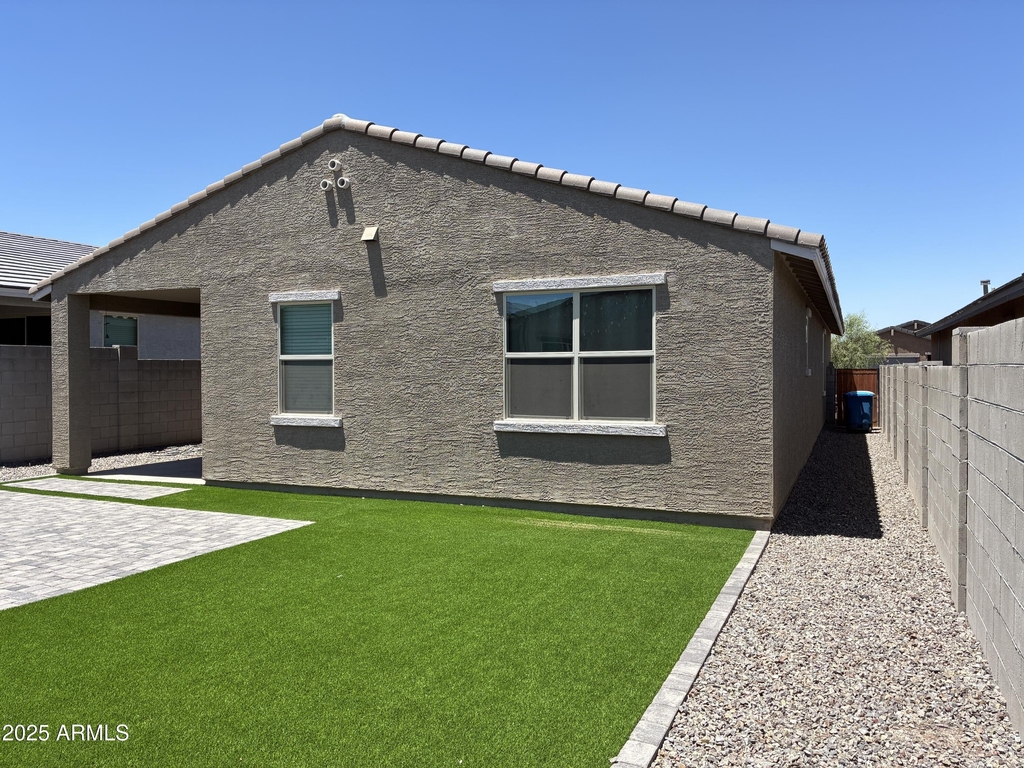 19913 W Palo Verde Drive - Photo 41