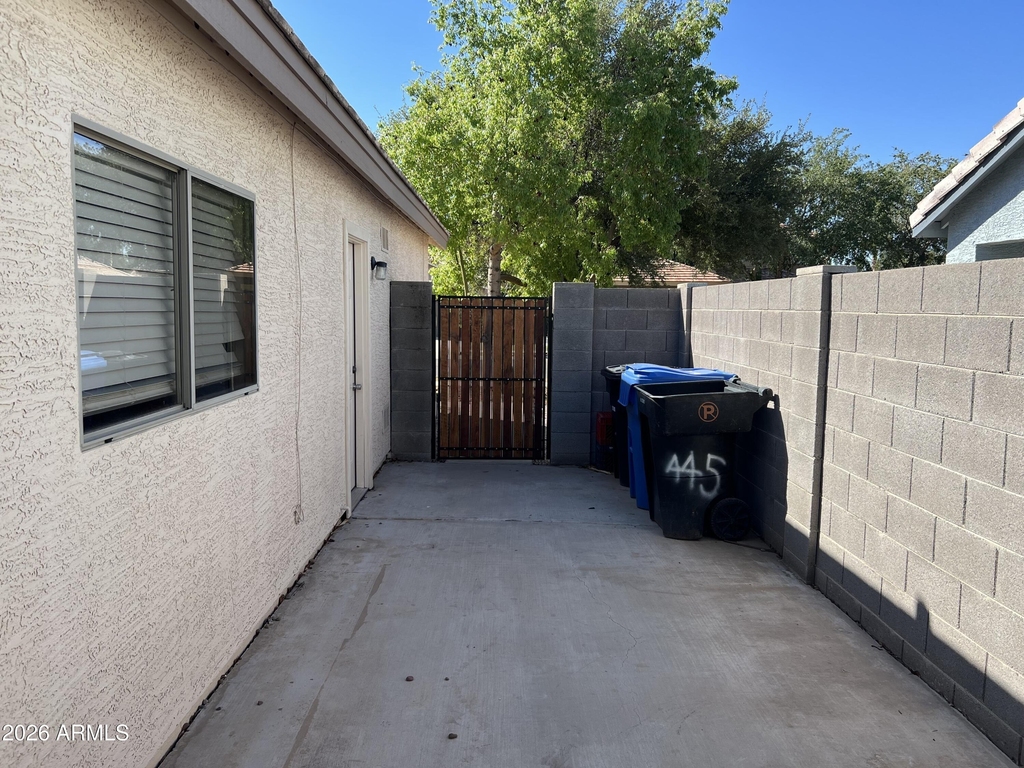 434 W Fabens Lane - Photo 5