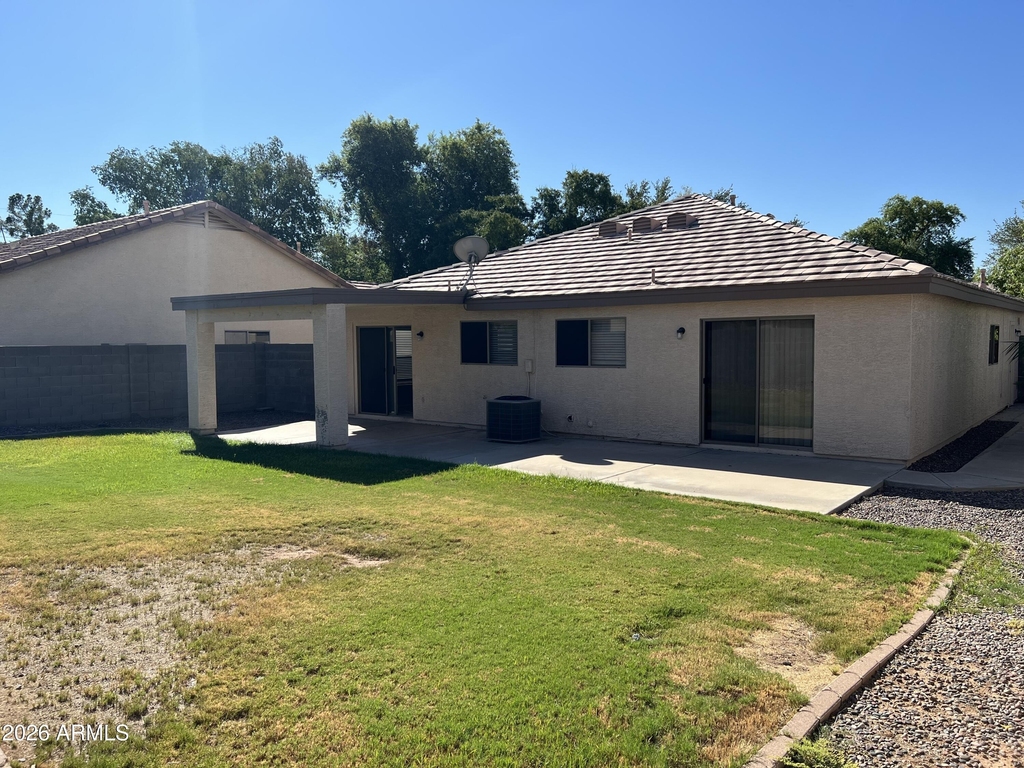 434 W Fabens Lane - Photo 4