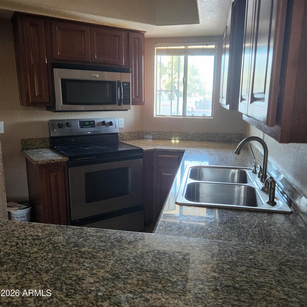 835 N Granite Reef Road - Photo 3