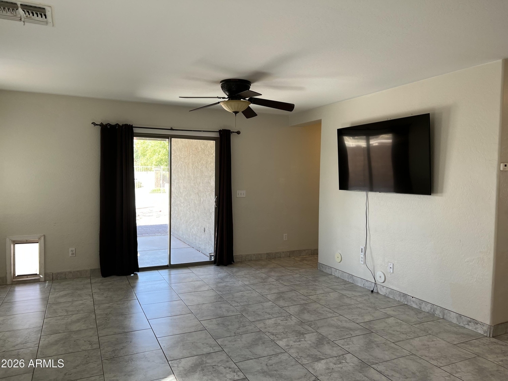 25822 W Satellite Lane - Photo 1