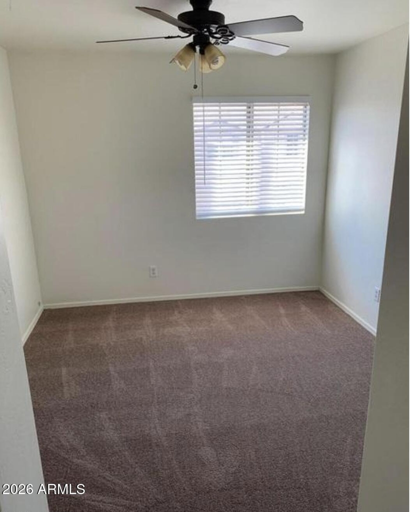 7034 W Mercer Lane - Photo 6