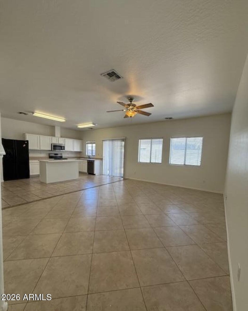 7034 W Mercer Lane - Photo 4